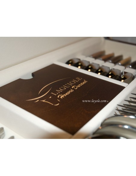 Ménagère prestige, 24 pièces manches en bois divers, avec mitres inox brillant