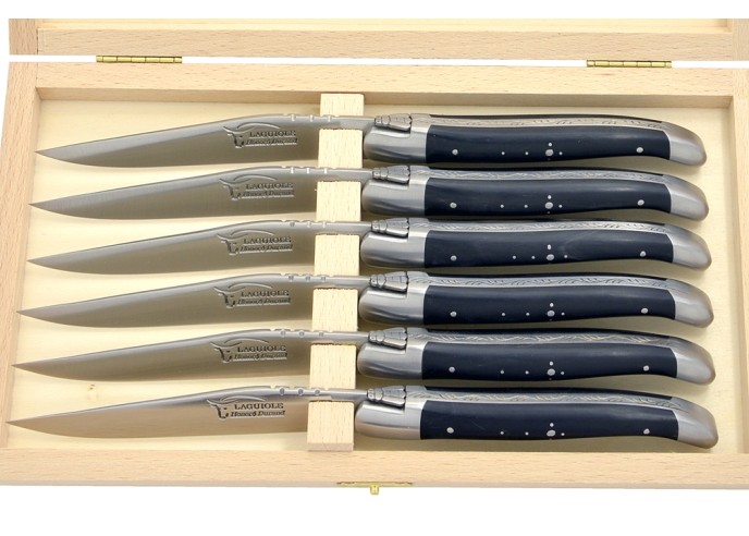 Couteaux de table (couteaux à steak), finition gamme prestige, mitres inox mat, manche pointe de corne (foncée)