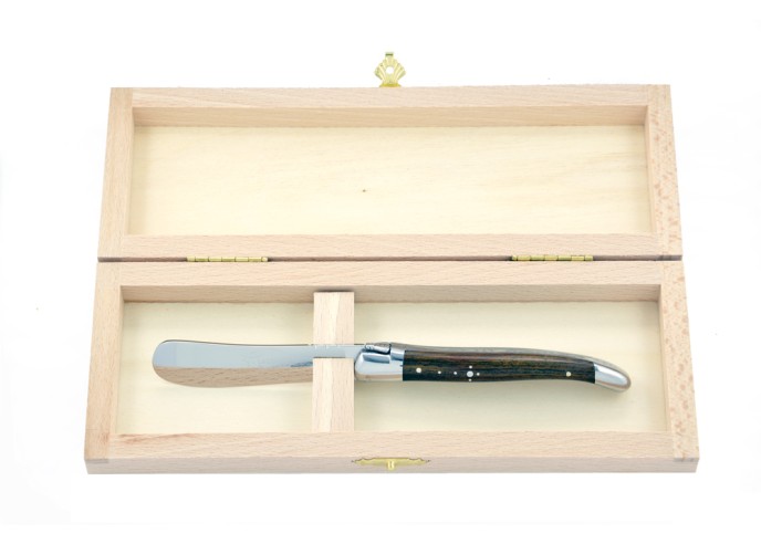 Couteau à beurre Laguiole. Finition inox brillant avec manche galbé en bois de