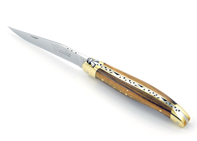 Laguiole pliant, 11 cm, abeille forgée, lame seule, mitres laiton, manche en bois de pistachier
