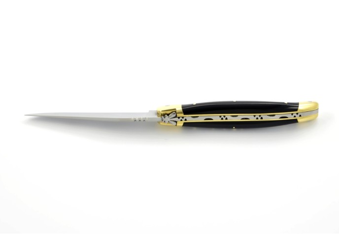 Laguiole pliant, 11 cm, abeille forgée, lame seule, mitres laiton, manche en pointe de corne (foncée)