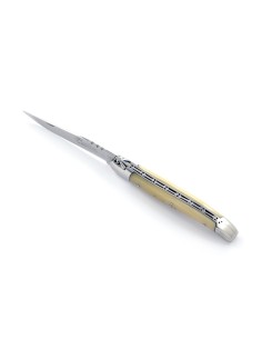Laguiole pliant, 13 cm, abeille forgée, lame seule, mitres inox brillant, manche en pointe de corne claire