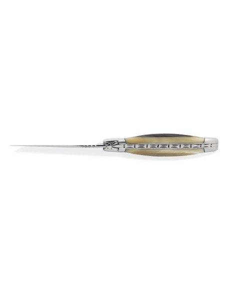 Laguiole pliant, 12 cm, abeille forgée, mitres inox brillant, manche super galbé en pointe de corne claire