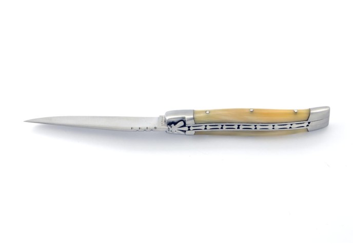 Laguiole pliant, 10 cm, abeille forgée, lame seule, mitres inox mat, manche en pointe de corne (claire)