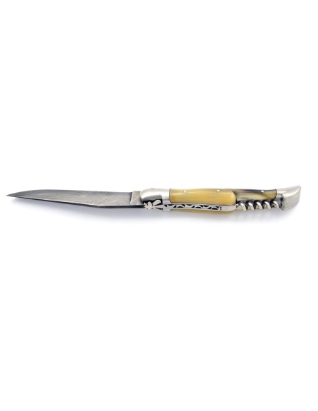 Laguiole pliant, 12 cm, acier Damas, lame & tire-bouchon, abeille forgée, mitres inox mat, manche pointe de corne (claire)