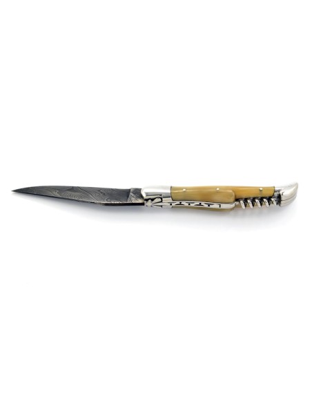 Laguiole pliant 12 cm, acier Damas, lame & tire-bouchon, abeille forgée, mitres inox brillant, manche pointe de corne (claire)