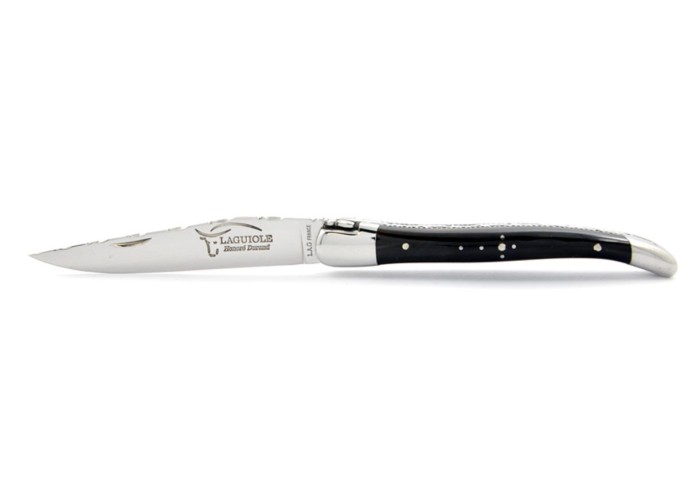 Laguiole pliant, 10 cm, abeille forgée, ciselé dessus dessous, mitres inox brillant, manche en pointe de corne (foncée)