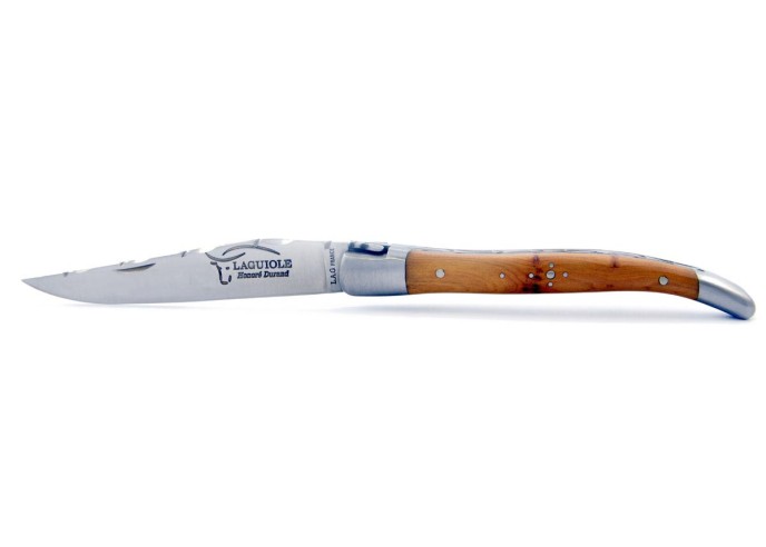 Laguiole pliant, 10 cm, abeille forgée, lame seule, ciselé dessus dessous, mitres inox mat, manche en genévrier cade
