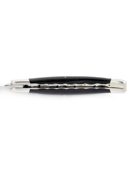 Laguiole pliant, 11 cm, lame seule, ciselé dessus dessous, mitres inox brillant, manche en pointe de corne (foncée)