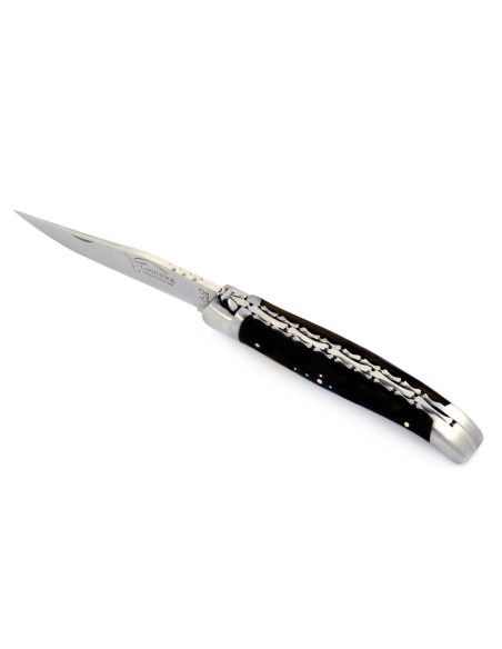 Laguiole pliant, 11 cm, lame seule, ciselé dessus dessous, mitres inox mat, manche en pointe de corne (foncée)