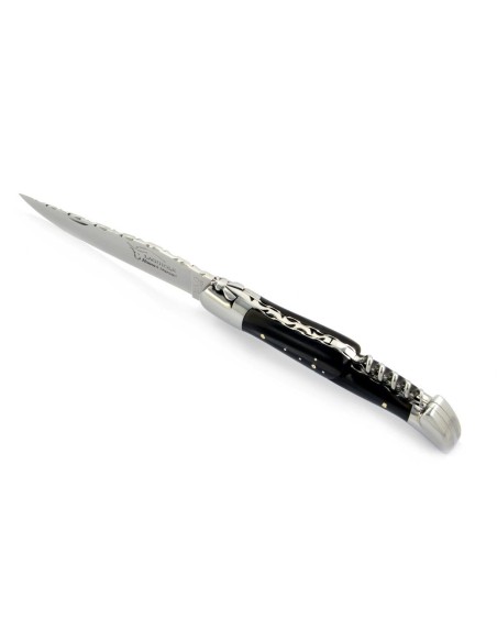 Laguiole pliant 12 cm, lame & tire-bouchon, ciselé dessus dessous,  mitres inox brillant, manche pointe de corne (foncée)