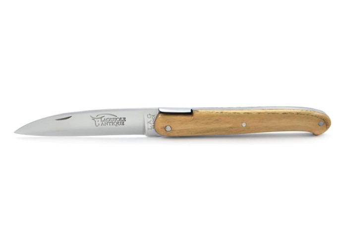 Laguiole pliant "Antique" 12 cm, abeille forgée lisse, plein manche inox brillant, manche châtaignier