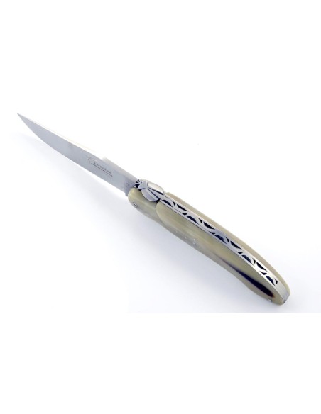 Laguiole Pliant de Chasse, 13.5 cm, plein manche, pointe de corne (claire)