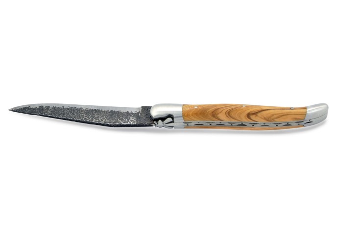 Laguiole pliant, 12 cm, abeille forgée, lame brut de forge, mitres inox mat, manche en olivier
