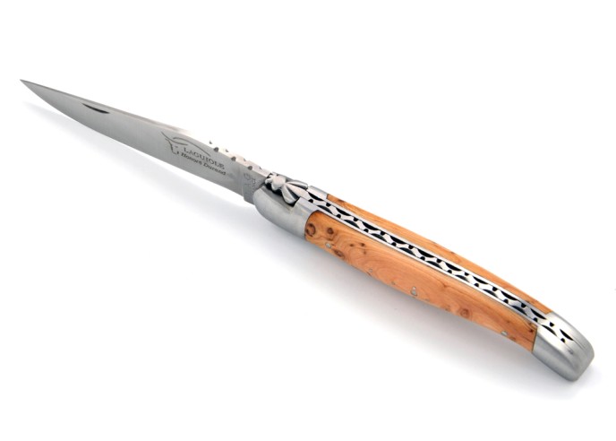 Laguiole pliant, 12 cm, abeille forgée, lame seule, mitres inox mat, manche genévrier cade