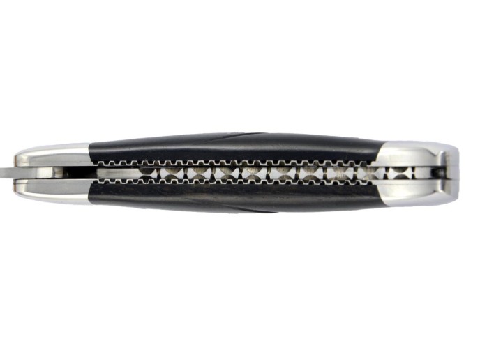Laguiole pliant 12 cm, lame & tire-bouchon, ciselé dessus dessous,  mitres inox brillant, manche en bois d'ébène