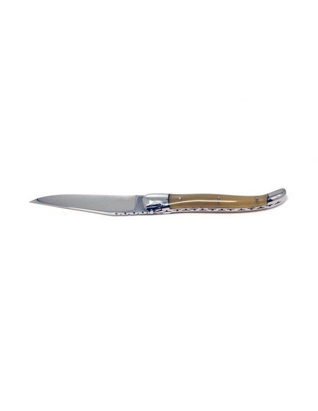 Laguiole pliant, 12 cm, abeille forgée, lame seule, mitres inox brillant, manche pointe de corne (claire)