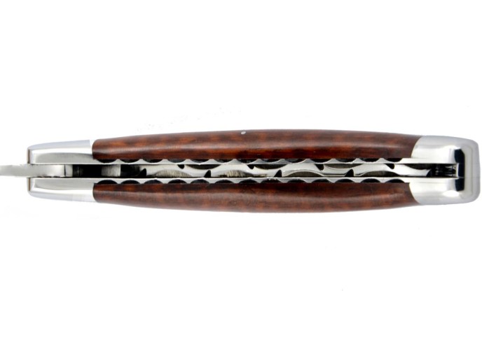 Laguiole pliant 11 cm, abeille forgée, lame seule, ciselé dessus-dessous, mitres inox brillant, manche amourette