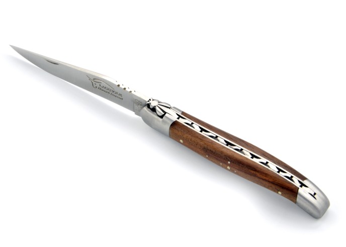 Laguiole pliant, 12 cm, abeille forgée, lame seule, mitres inox mat, manche en bois de noyer