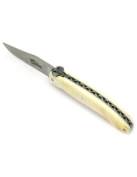 Laguiole Pliant de Chasse, 13.5 cm, plein manche, buis