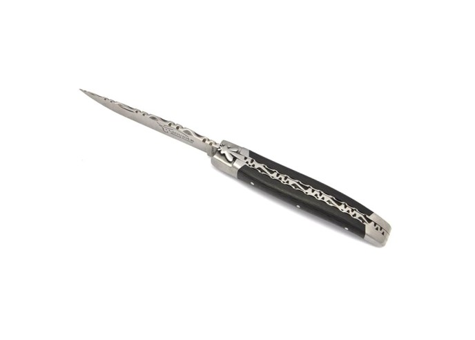 Laguiole pliant, 10 cm, abeille forgée, lame seule, ciselé dessus dessous, mitres inox mat, manche en fibre de carbone