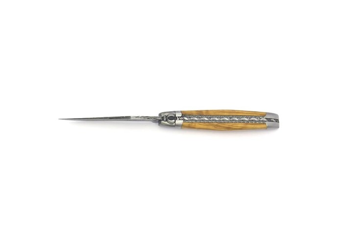 Laguiole pliant, 12 cm, lame Damas sauvage, abeille burin, ressort et platines ciselés burin, manche en olivier