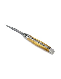 Laguiole pliant, 12 cm, lame Damas sauvage, abeille et ressort ciselés au burin, platines ciselées lime, manche en olivier