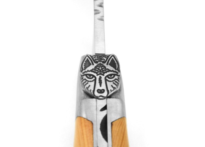 Laguiole Klappmesser, 12cm, Wolf-Kopf , Griff aus Olivenholz