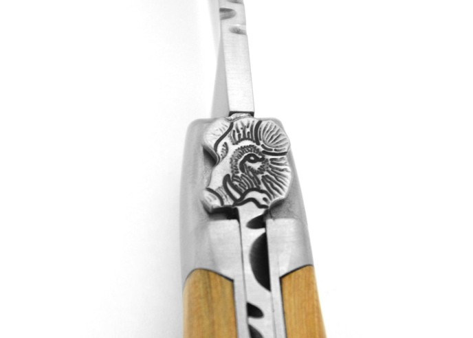 Laguiole pocket knife, 12 cm, boar, olive wood handle