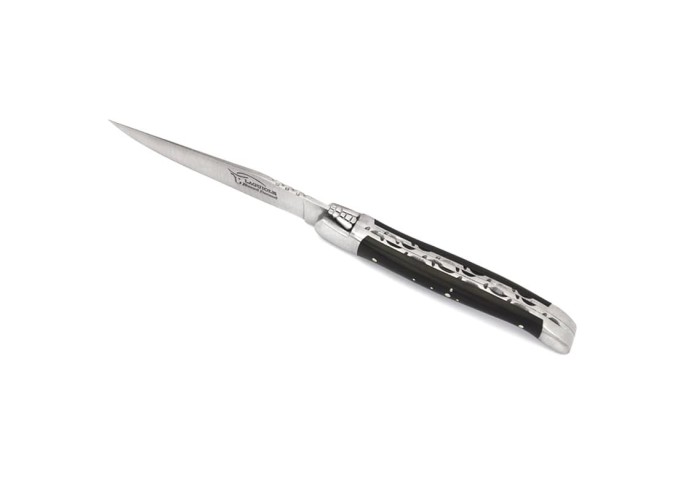 Laguiole Steakmesser, Doppelplatinen ziseliert, Heftbacken aus mattem Edelstahl, breiterer Griff aus Hornspitze