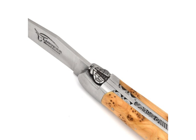Laguiole pocket knife, 12 cm, chiseled bee and spring with double plates,  juniper handle with matt bolsters