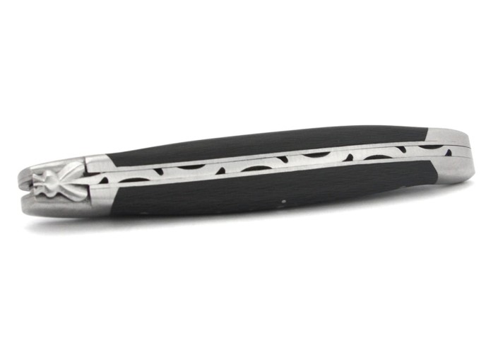 Laguiole pliant, 12 cm, lame brut de forge, manche en fibre de carbone avec finition inox mat