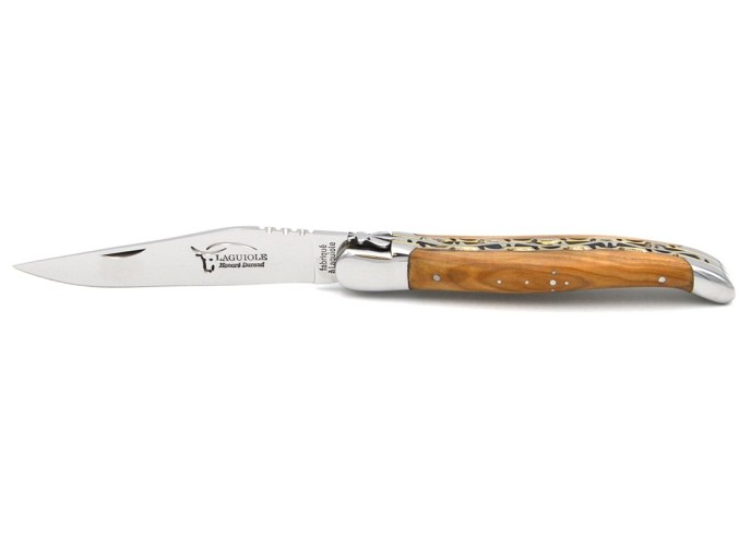 Laguiole 12cm, Doppelplatinen ziseliert aus Edelstahl und Messing, Heftbacken aus glänzendem Edelstahl, Olivenholz