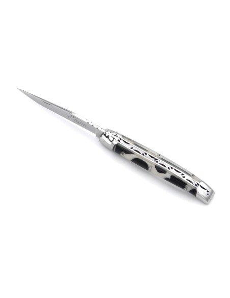 Laguiole pliant, 11 cm, abeille forgée, lame seule,  mitres inox brillant, manche inclusion motif vache