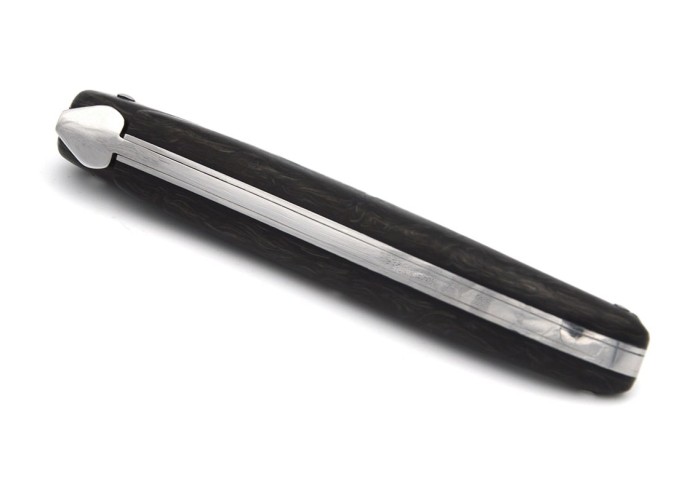 Laguiole Klappmesser, 12cm, Geschmiedete Biene, voller Griff aus Carbonfaser, ohne Hirtenkreuz