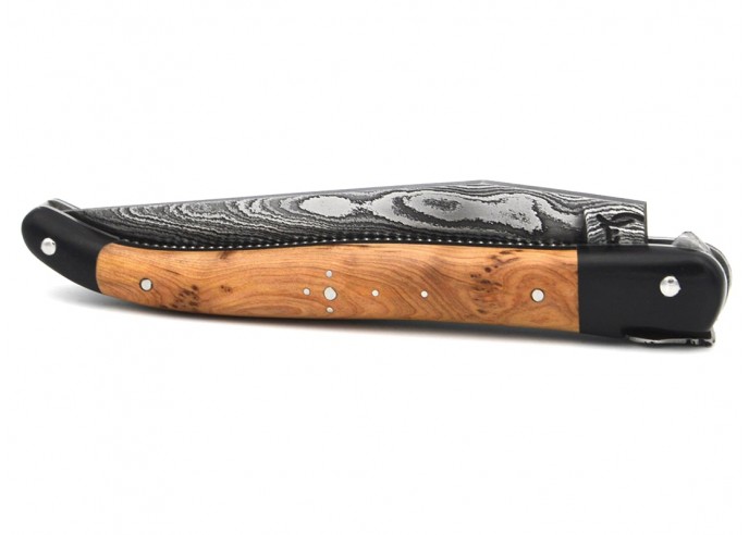 Forge de Laguiole 12 cm Chiseled Bee Folding Knives with Damascus