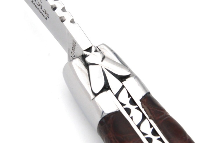 Laguiole pocket knife, 10 cm, leather handle, bee and spring chiseled with a file