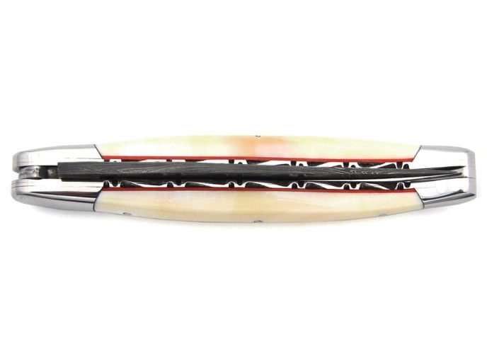 Laguiole pliant 12 cm, lame damas, doubles-platines, manche en dent de phacochère & intercalaire rouge