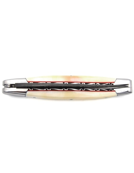 Laguiole pliant 12 cm, lame damas, doubles-platines, manche en dent de phacochère & intercalaire rouge