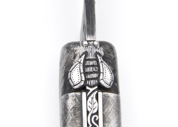 Laguiole pliant 12cm, acier Damas Sauvage,  1 mitre avant acier météorite