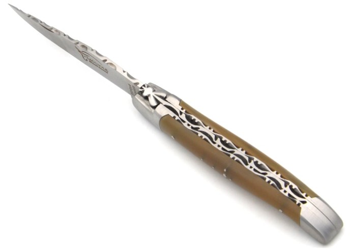 Laguiole pliant 12cm, ciselage dessus dessous et doubles platines