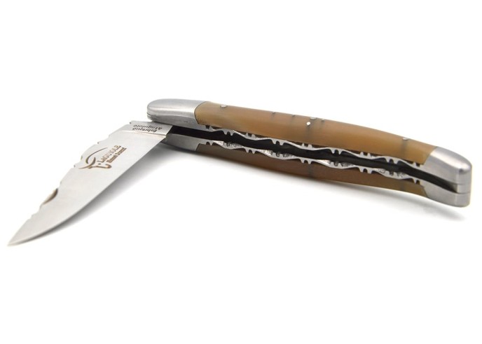 Laguiole pocket knife, 12 cm, double plates, chiseled on top and under, horn tip handle with matt bolsters