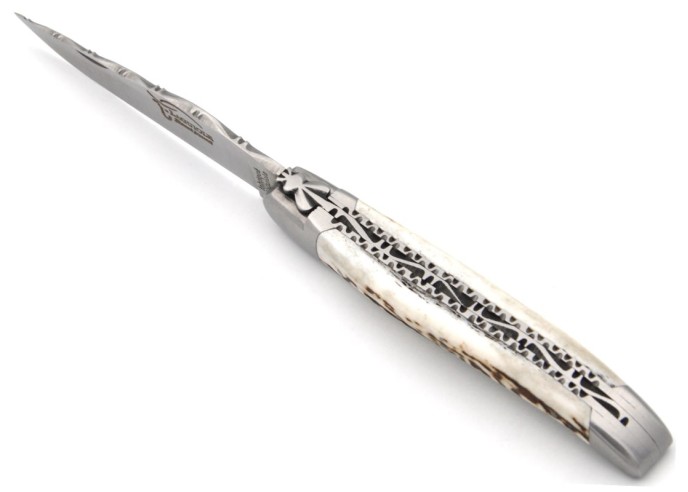 Laguiole pliant 12cm, ciselage dessus dessous et doubles platines