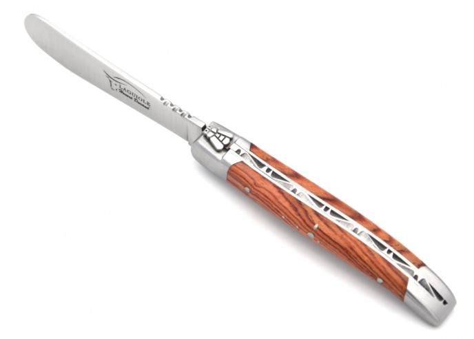 Couteau à beurre de Laguiole avec ressort ciselé main, manche galbé en bois de rose et finition inox mat