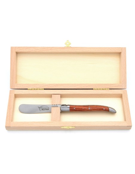 Laguiole Buttermesser mit handziselierte Feder, breiterer Griff aus Rosenholz, Heftbacken aus mattem Edelstahl
