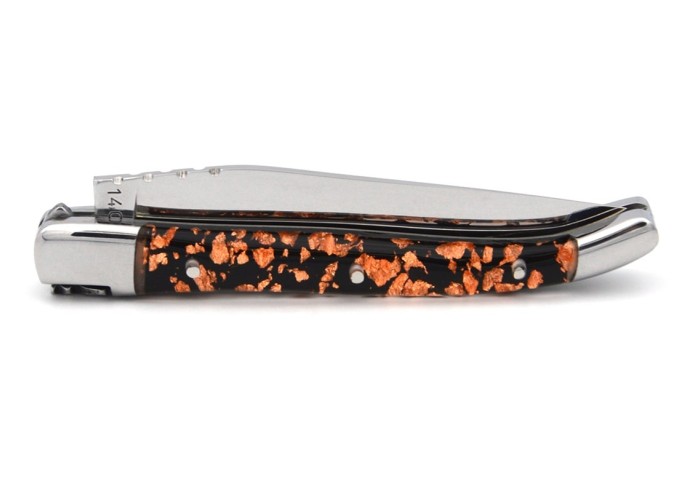 Laguiole pliant, 10 cm, abeille soudée, lame seule,  mitres inox brillant, manche feuille de cuivre en inclusion