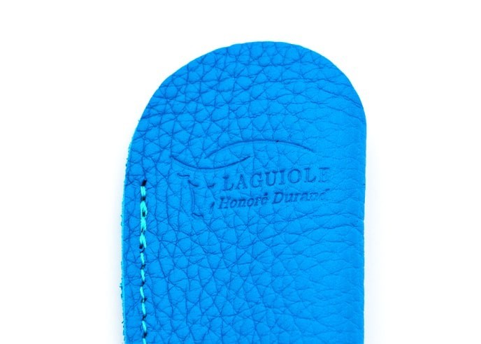 Grained leather pocket sheath with molded logo - Blue