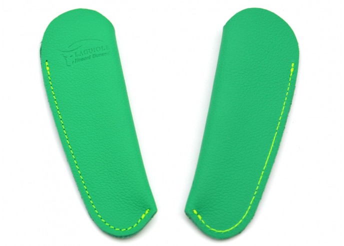 Taschenetuis aus Leder mit modelliertem Firmenzeichen - Grün