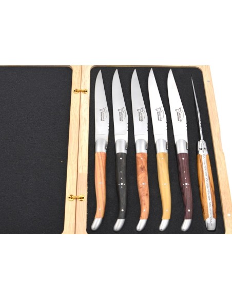 Coffret de véritables couteaux à steak Laguiole, manche en bois divers