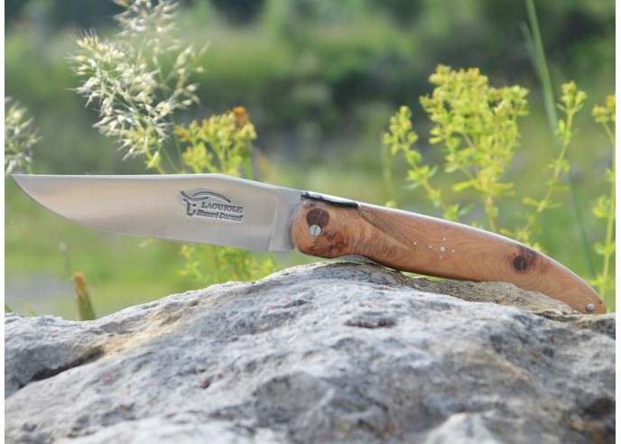 Couteau pliant de chasse Laguiole avec manche en genévrier cade